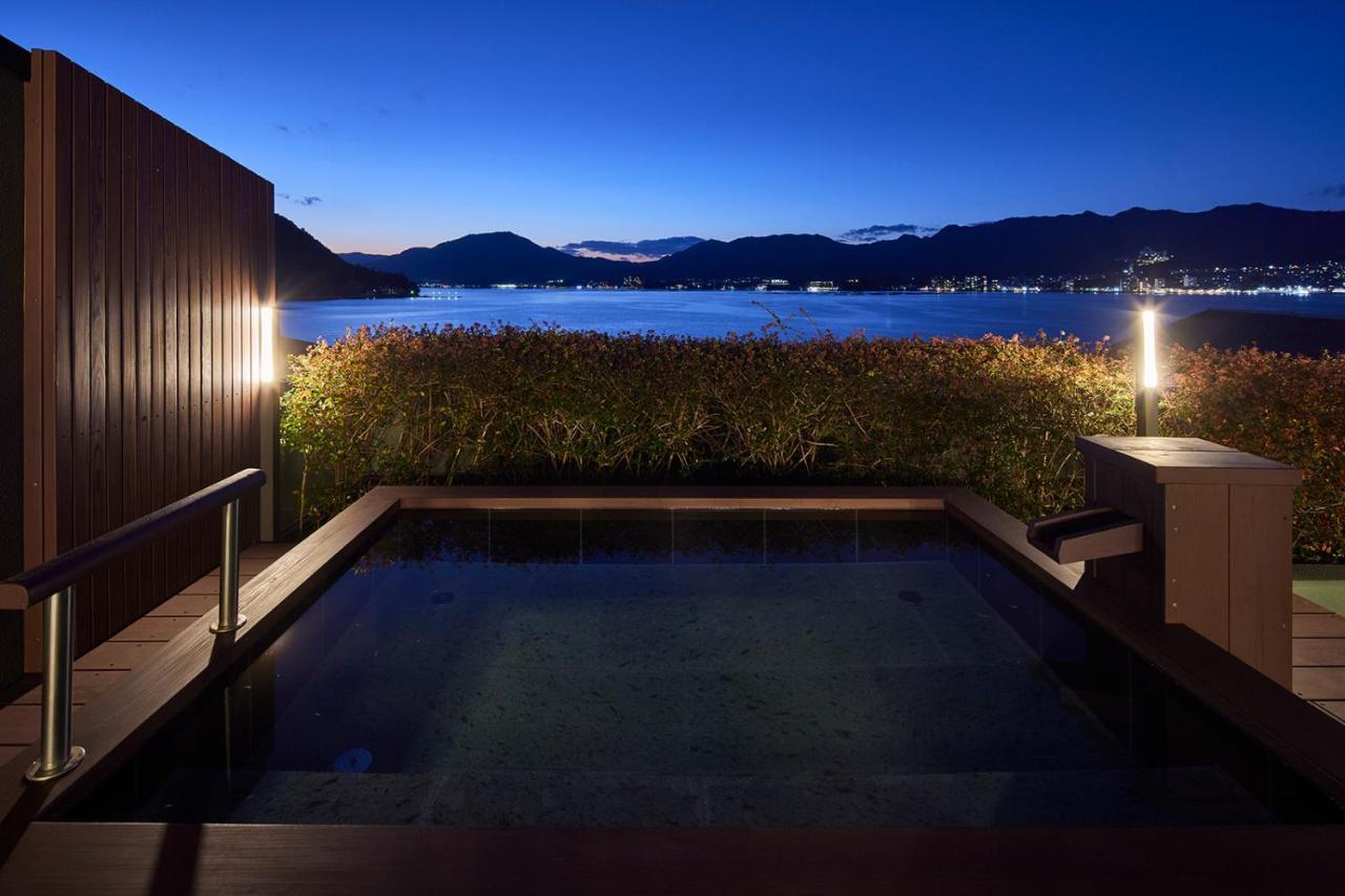 Itsukushima Iroha Hotel Hatsukaichi Ngoại thất bức ảnh