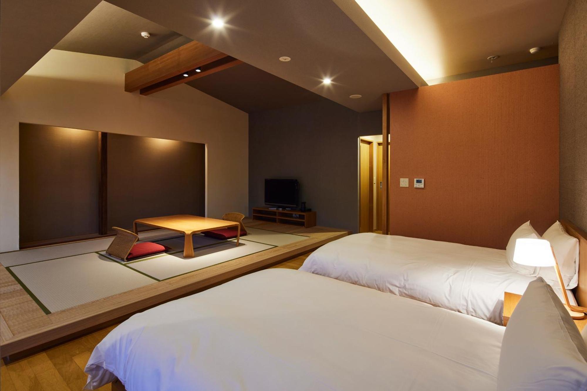 Itsukushima Iroha Hotel Hatsukaichi Ngoại thất bức ảnh