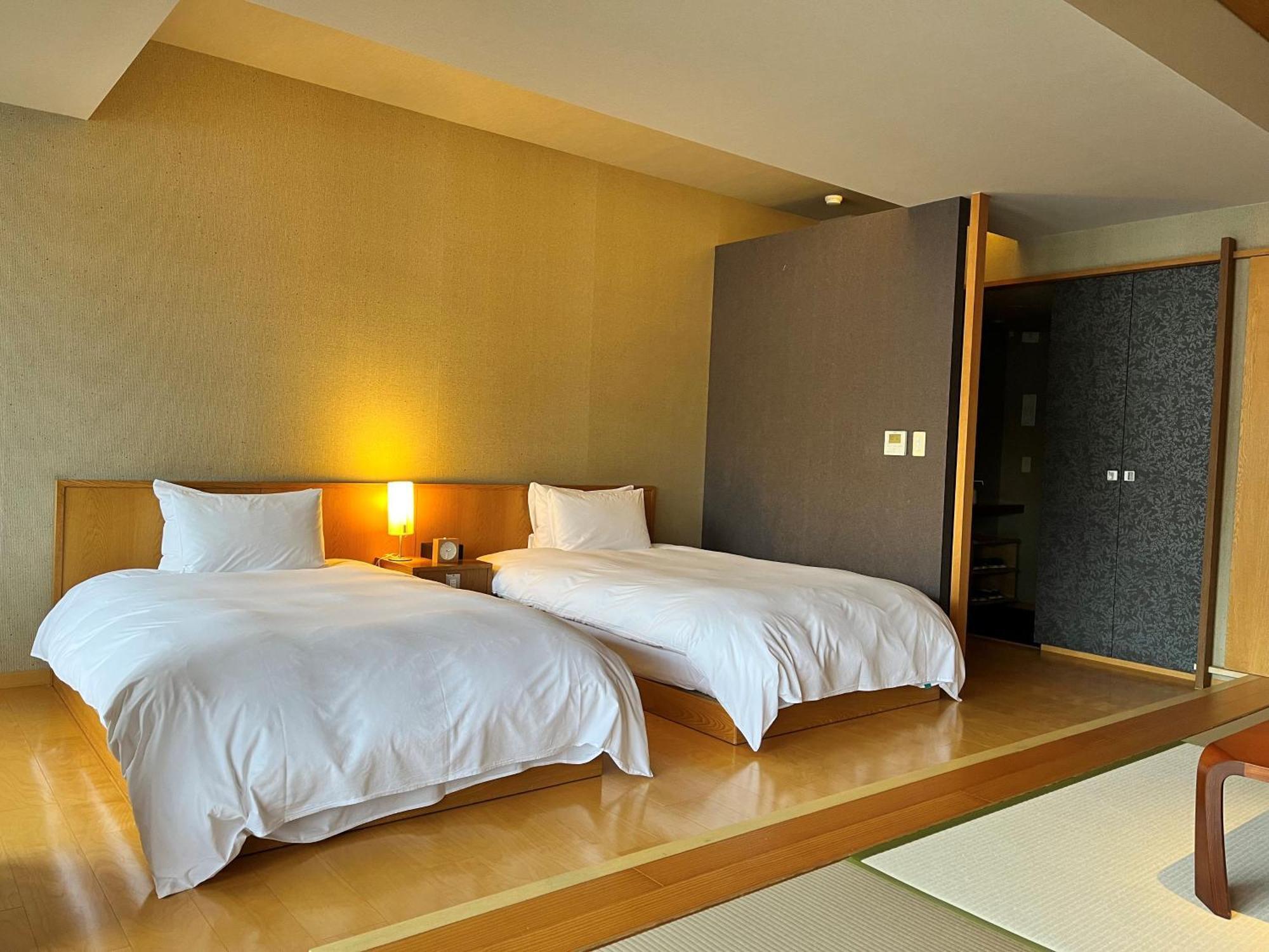 Itsukushima Iroha Hotel Hatsukaichi Ngoại thất bức ảnh