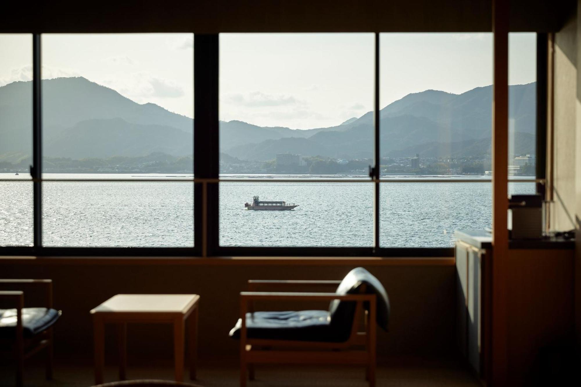 Itsukushima Iroha Hotel Hatsukaichi Ngoại thất bức ảnh